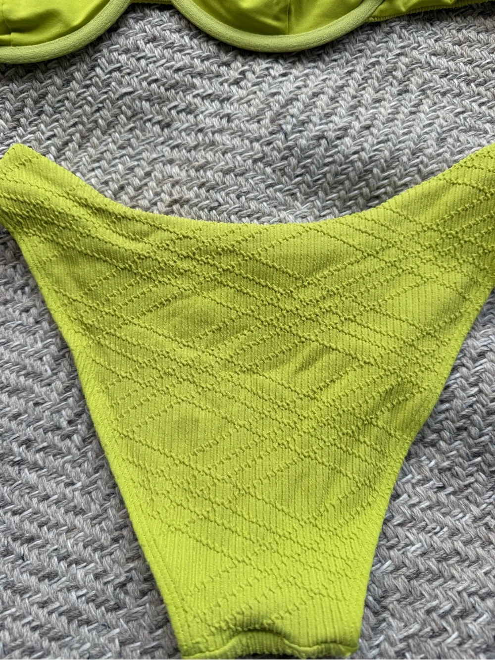 Monday Swimwear Top Size L Bottom Size M